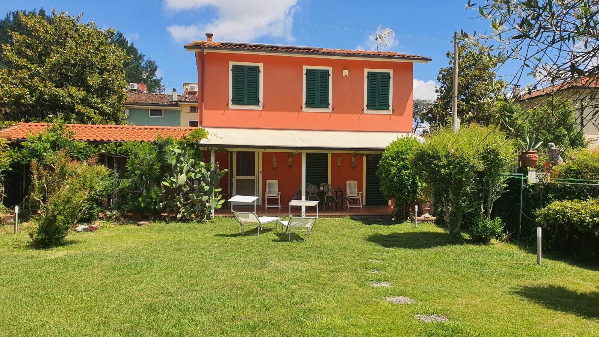 La Casa Delle Buone Letture Villa Lucca Kültér fotó